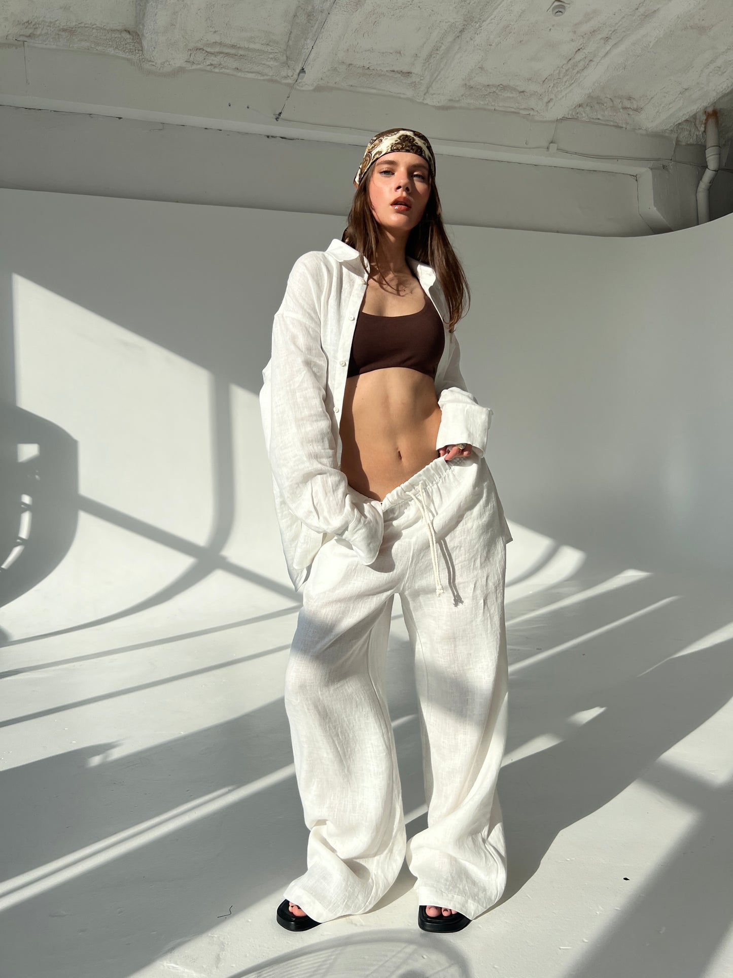 LINEN PANTS IN SOFT WHITE