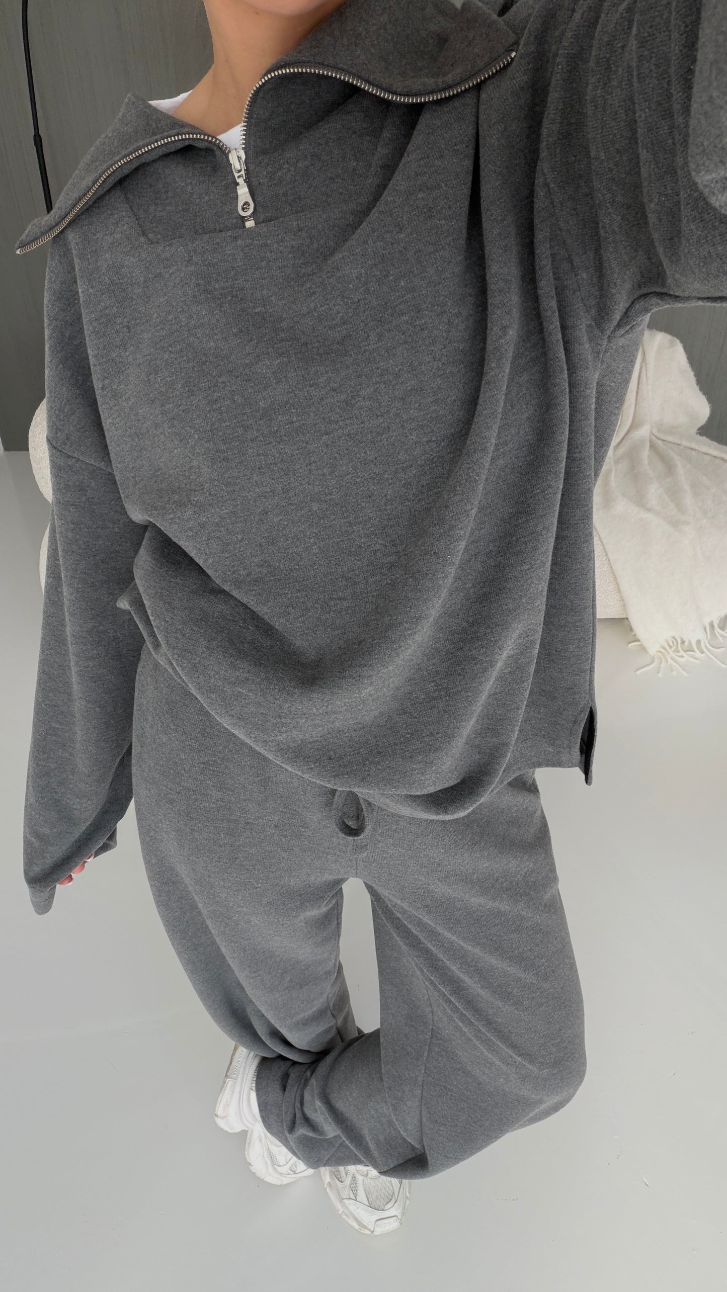 PEACH KNIT SUIT