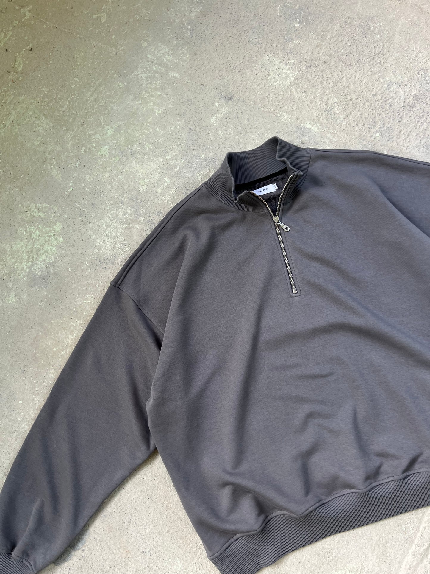 MEN TRACKSUIT IN CEMENT