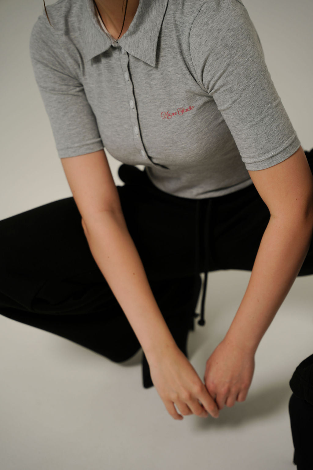 POLO TEE | MELANGE | RED PRINT