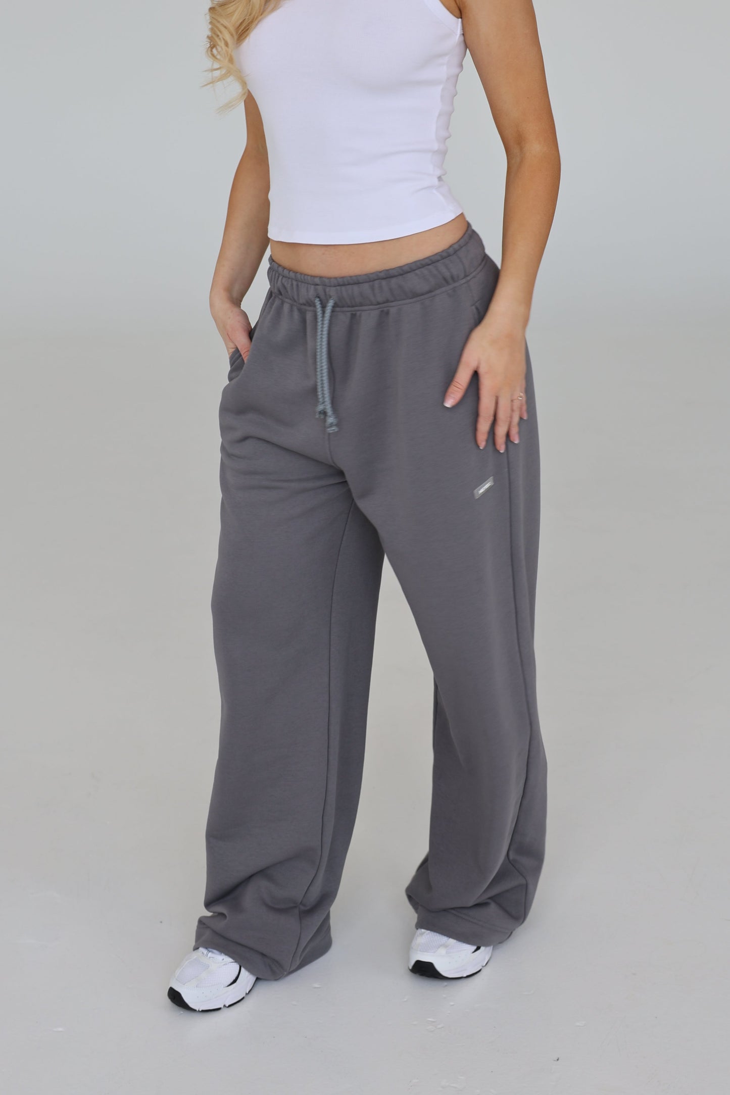 BAGGY PANTS IN CEMENT
