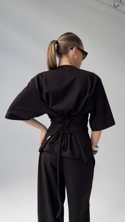 PADDED SHOULDER TEE - BLACK