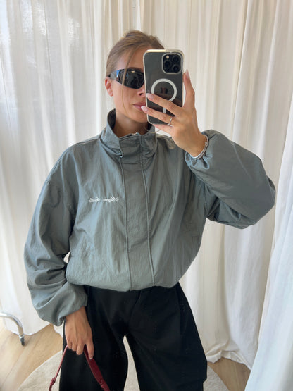 FUNNEL NECK WINDBREAKER - MINERAL GREY