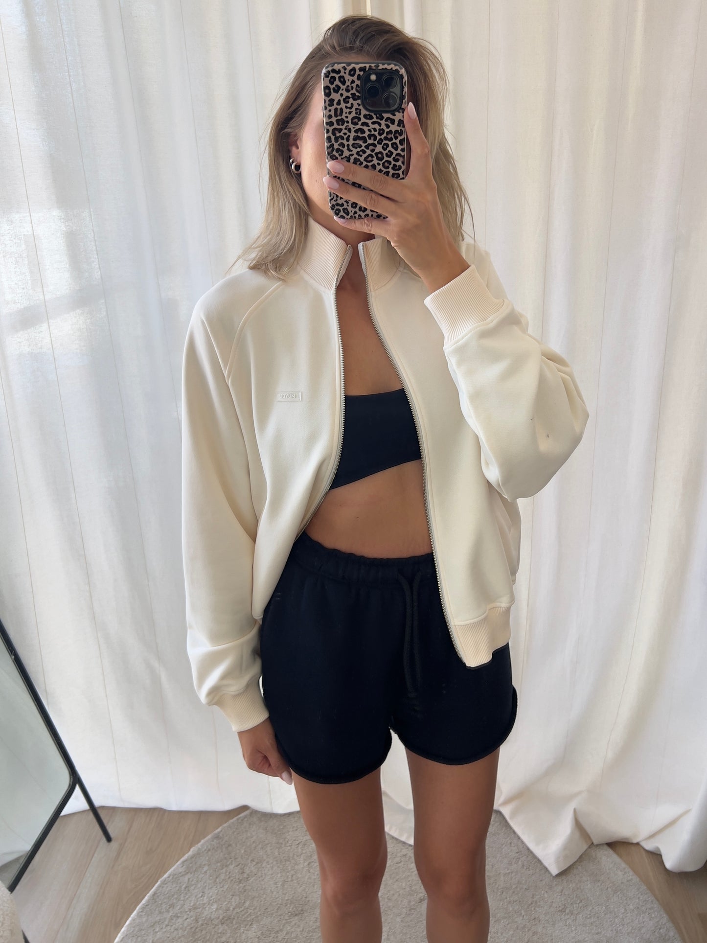 OLDSCHOOL COLLAR ZIP IN BUTTER