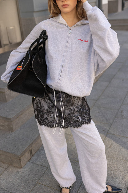 EMBROIDERED BAGGY ZIP