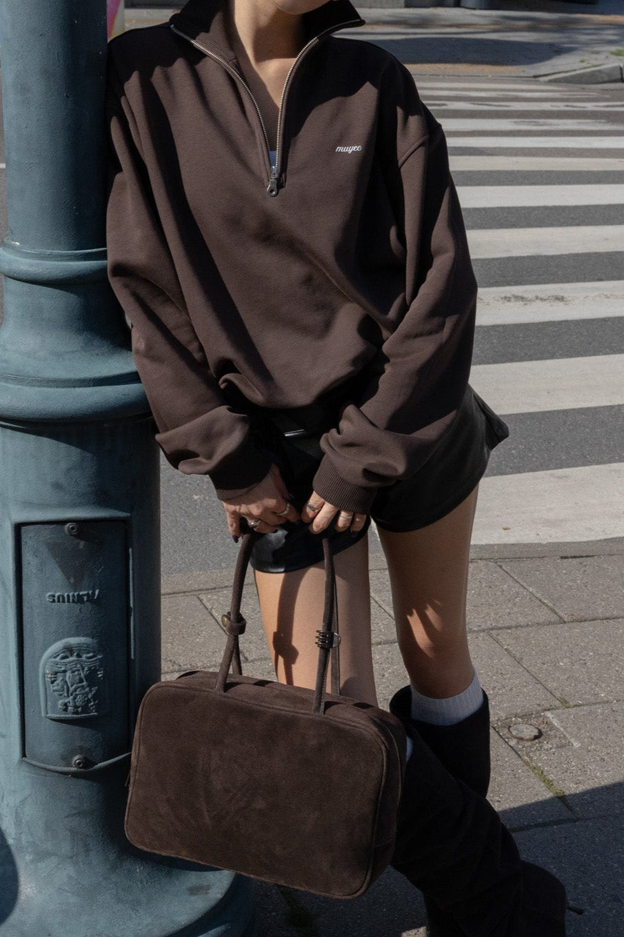 COLLAR ZIP 2IN1 | BLACK COFFE