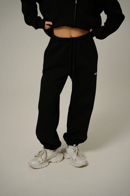 BLACK OVERSIZE JOGGERS