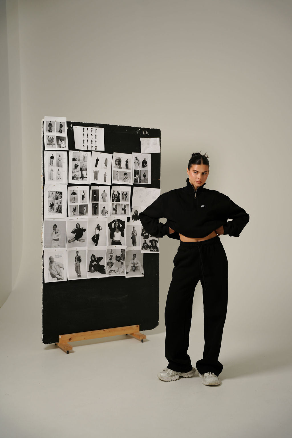 BLACK STRAIGHT PANTS