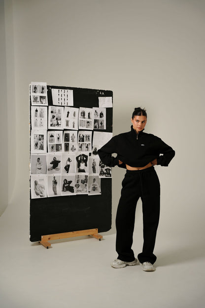 BLACK STRAIGHT PANTS