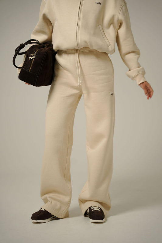 LATTE STRAIGHT PANTS