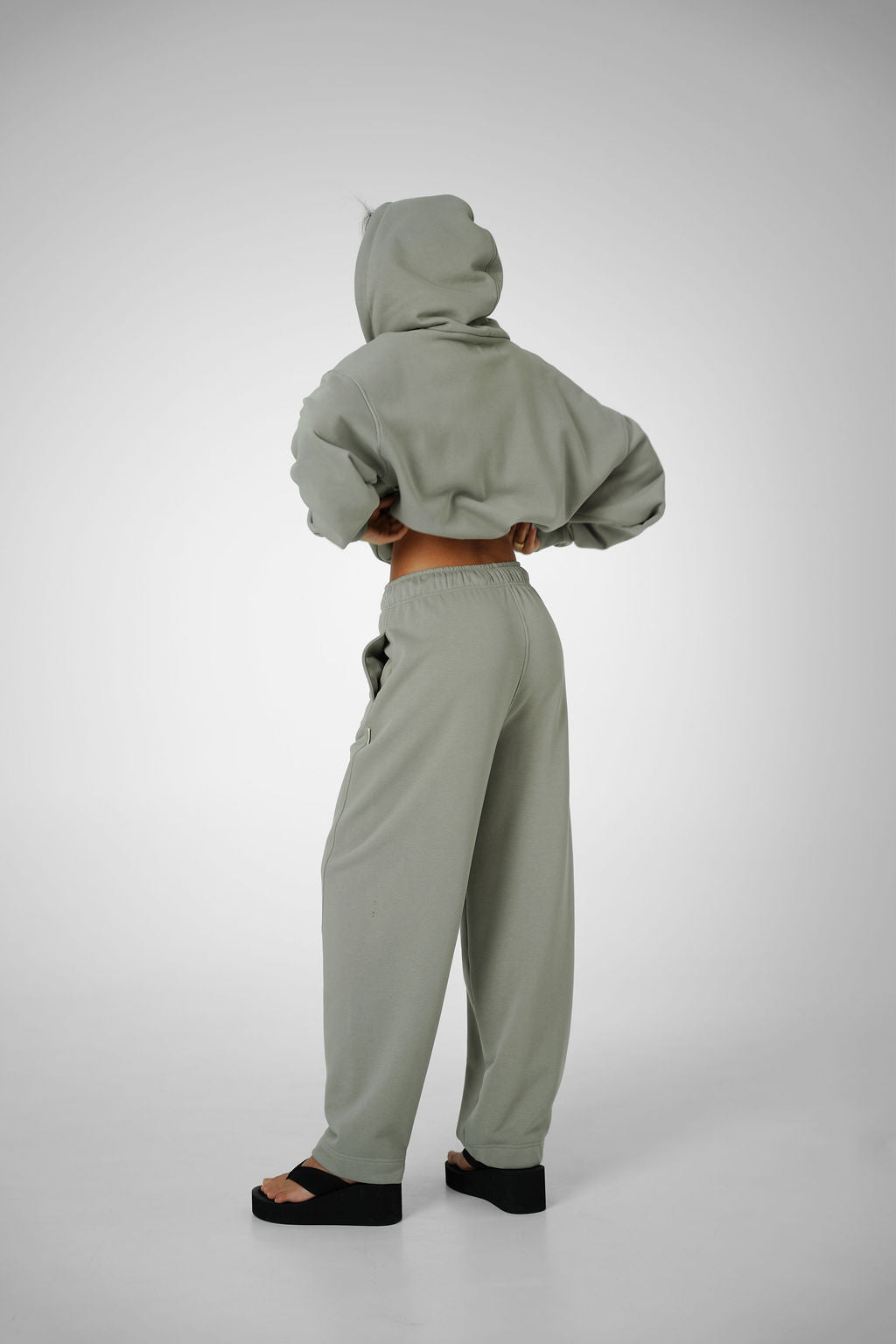 BANANA LEG - OLIVE GREY