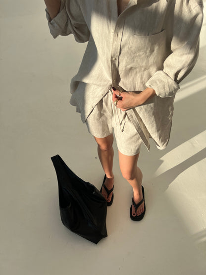 LINEN SHORTS IN NATURAL