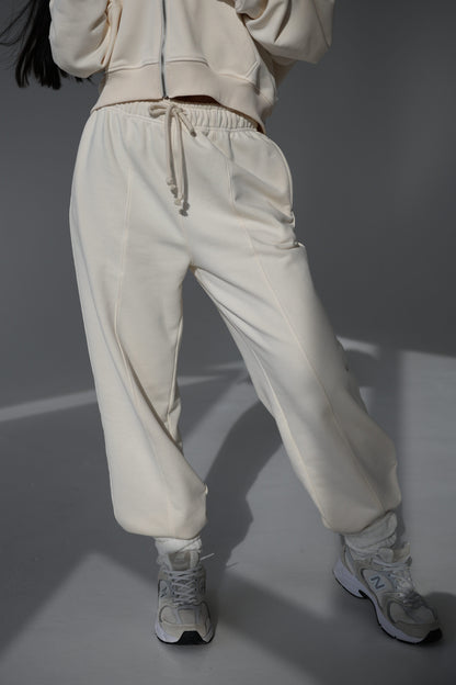 HEM JOGGERS IN BUTTER