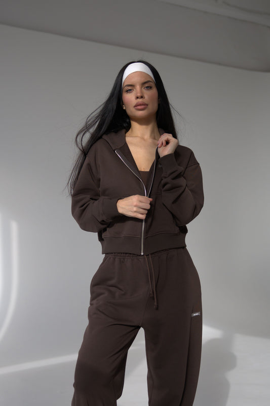 CROPPED ZIP HOODIE IN BLACK COFFEE